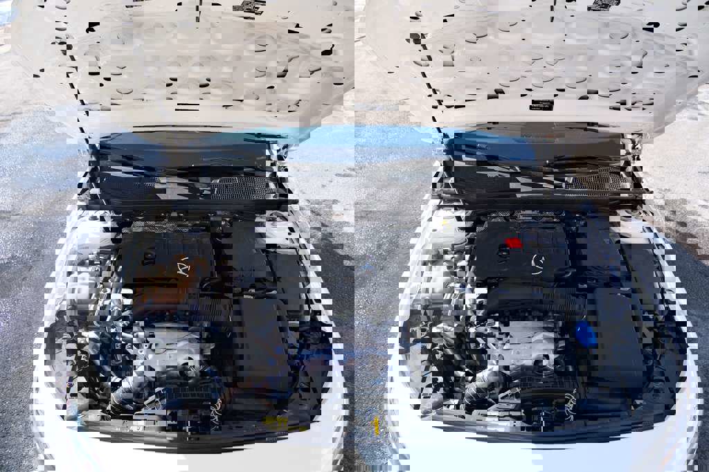 Used 2019 Mercedes-Benz A 220 4MATIC w/ Driver Assistance Package image 36