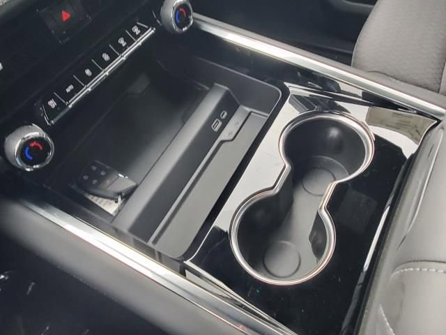 New 2026 Chevrolet Suburban LS image 20