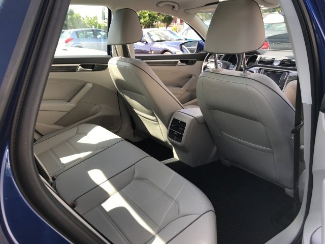 Used 2016 Volkswagen Passat 1.8T SE FWD image 6