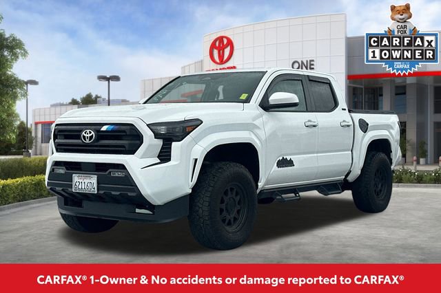 Certified 2024 Toyota Tacoma SR5 AWD/4WD image 2