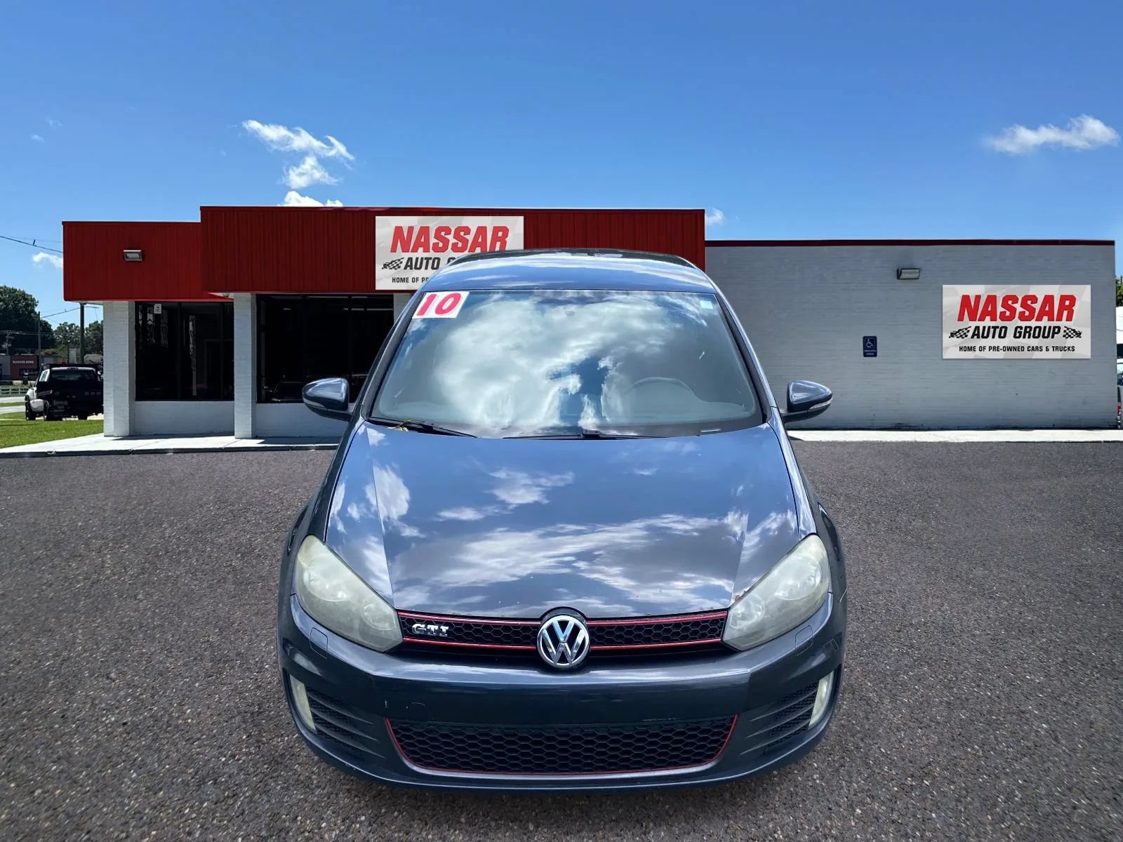 Used 2010 Volkswagen GTI 4-Door FWD image 2