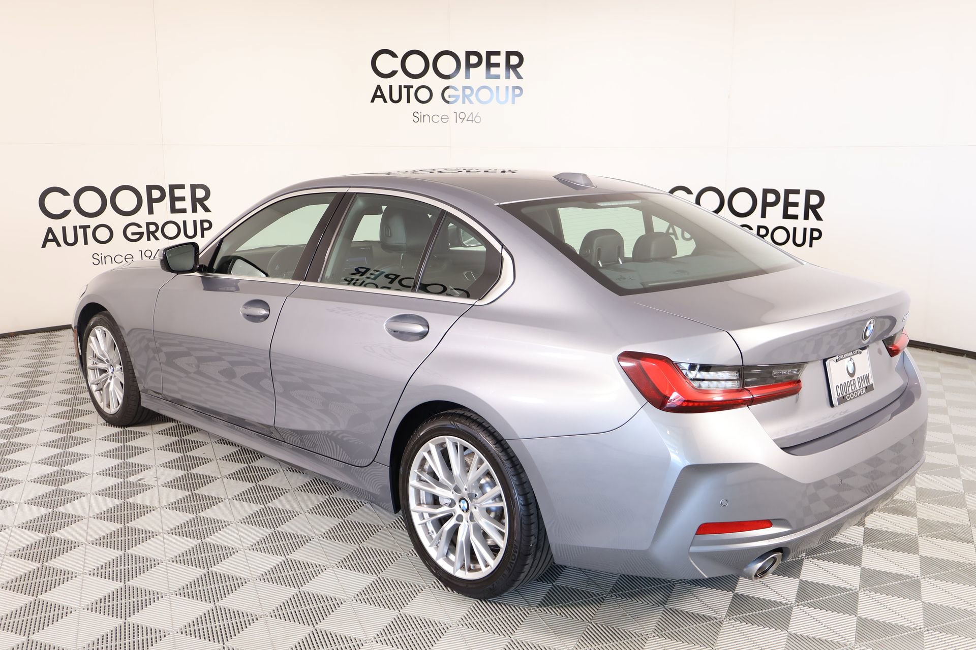 Used 2024 BMW 330i Sedan image 23