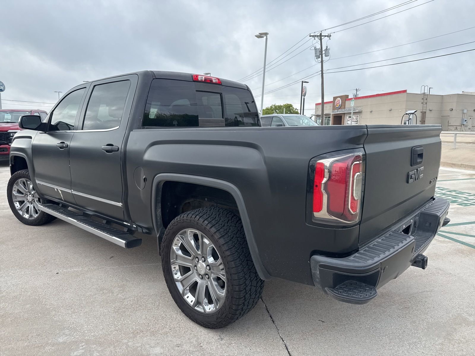 Used 2017 GMC Sierra 1500 Denali image 5