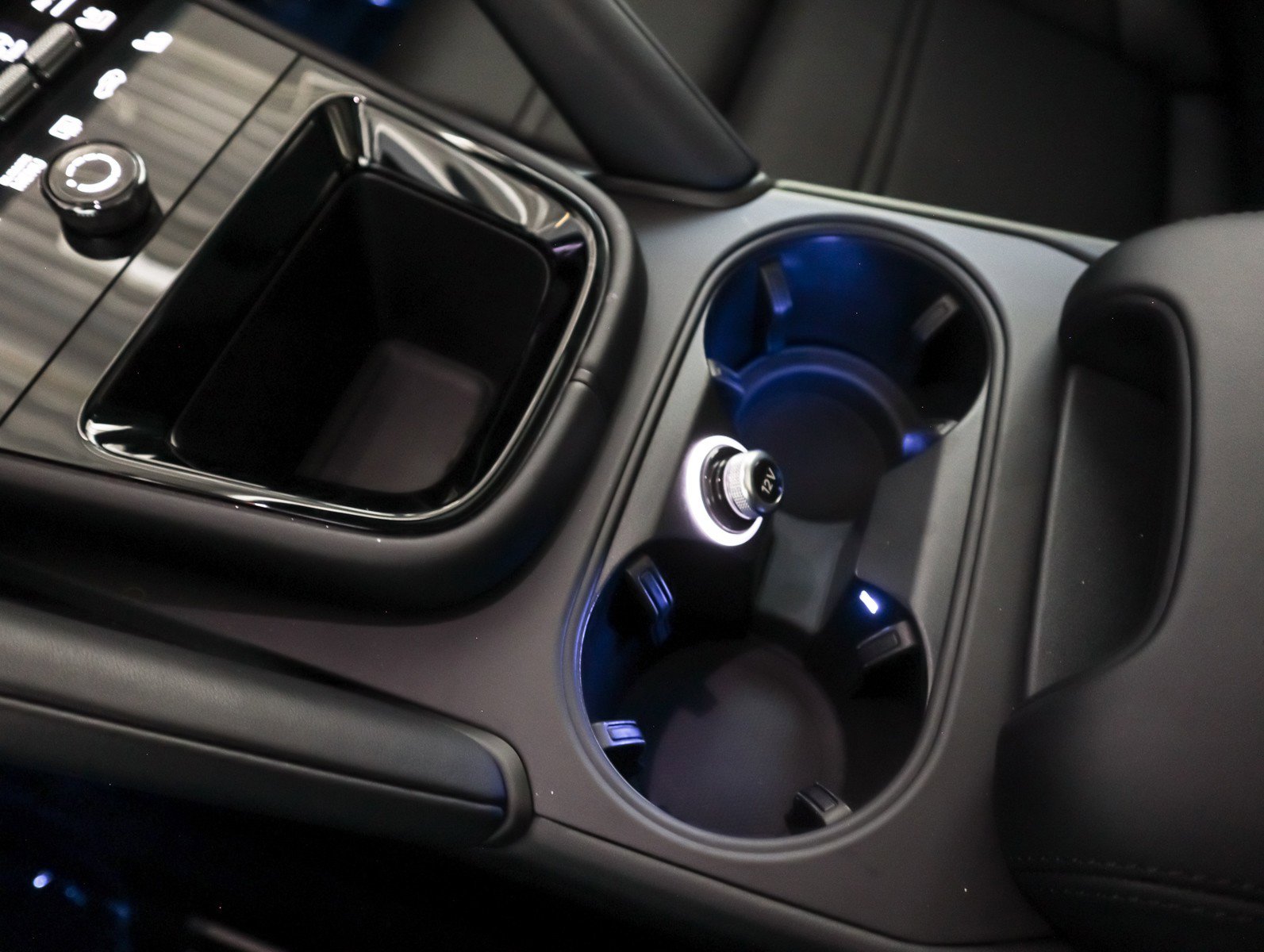 Used 2026 Porsche Cayenne S image 18