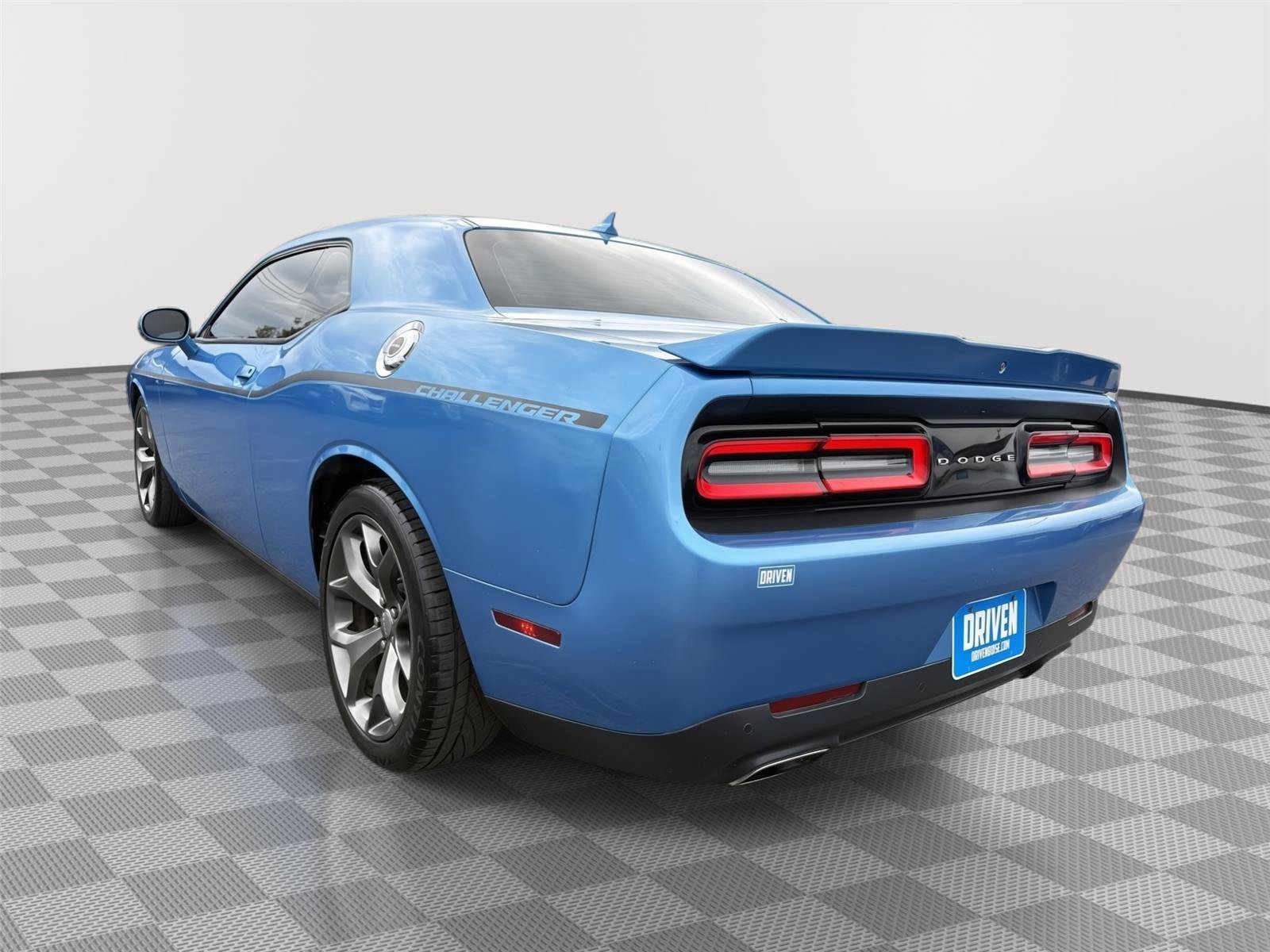 Used 2015 Dodge Challenger SXT Plus w/ Premium Sound Group RWD image 7