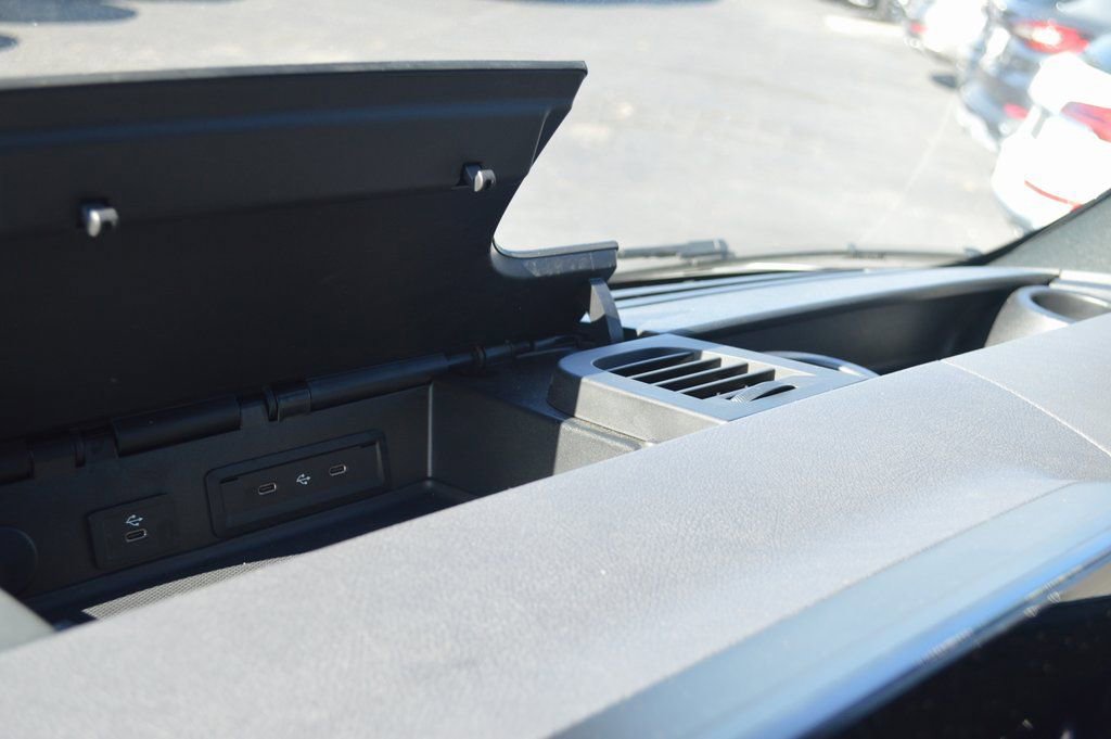 Used 2025 Mercedes-Benz Sprinter 2500 image 28