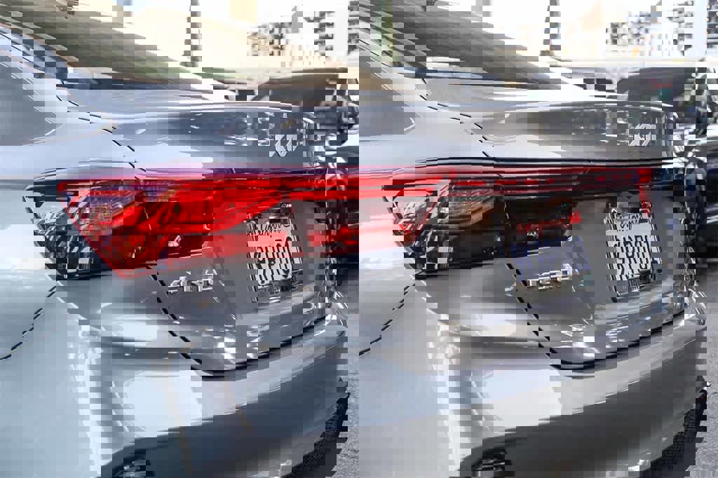 Used 2024 Kia Forte LXS image 9