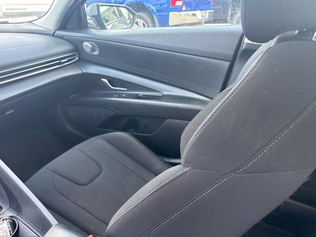 Used 2022 Hyundai Elantra SEL FWD image 14