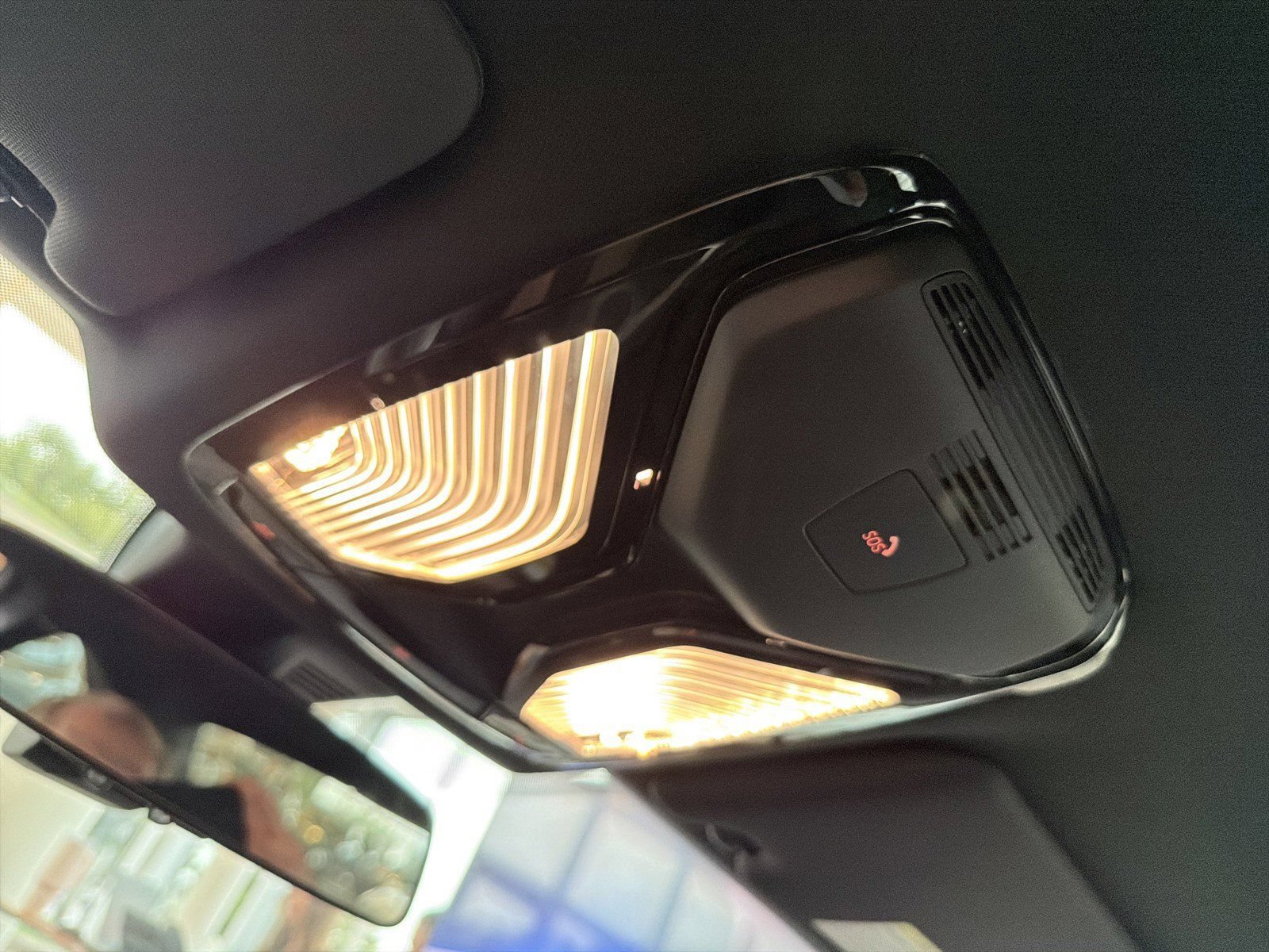 New 2026 BMW M2 w/ Lighting Package RWD image 27