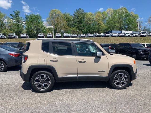Used 2016 Jeep Renegade Limited AWD/4WD image 10