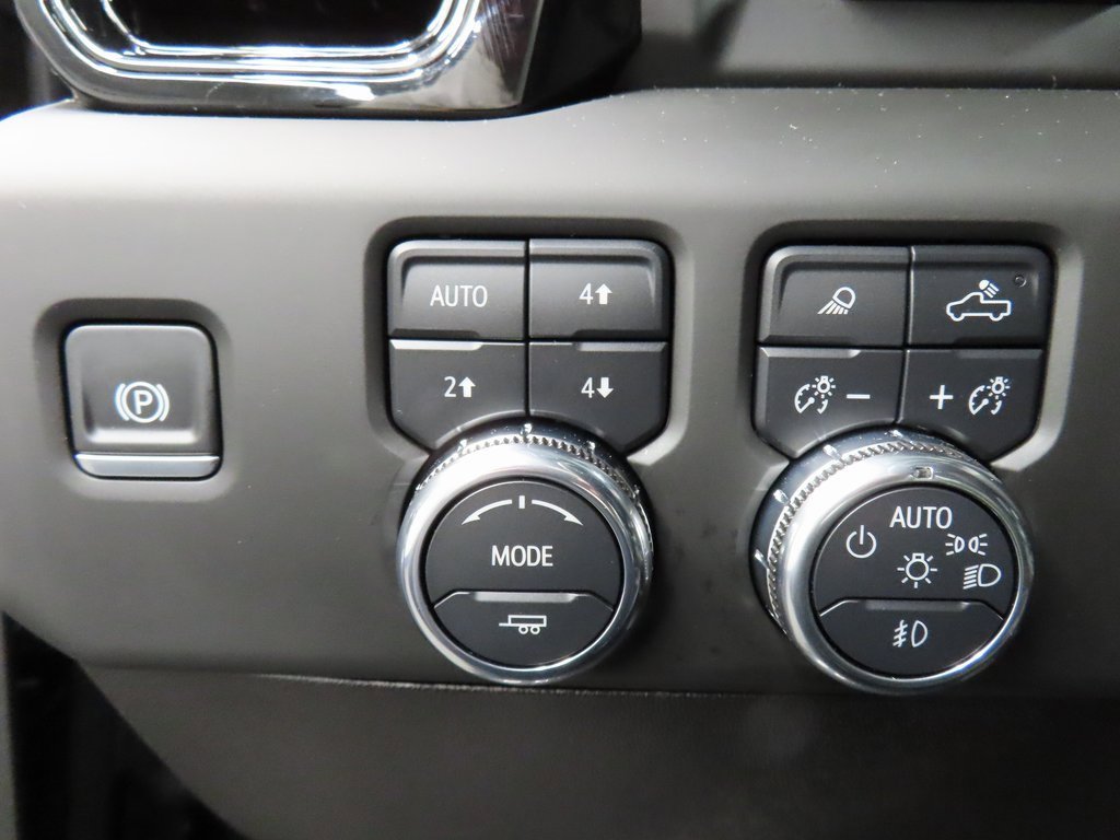 Used 2025 GMC Sierra 2500 AT4X image 62