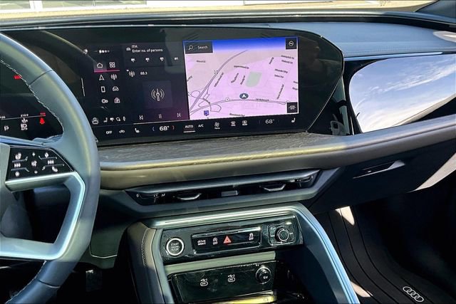 Used 2025 Audi Q5 Premium w/ Convenience Package image 9