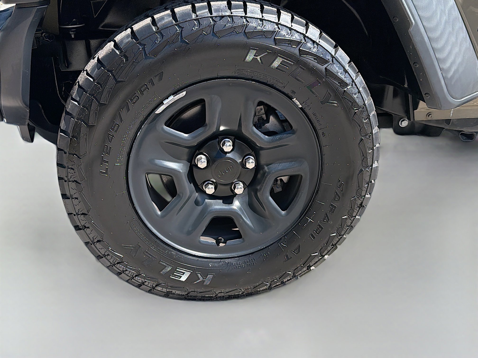 Used 2020 Jeep Gladiator Sport image 40