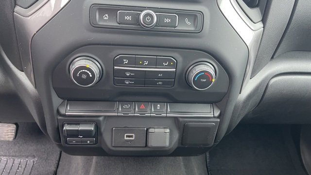 Used 2020 Chevrolet Silverado 2500 Custom w/ Custom Value Package image 16