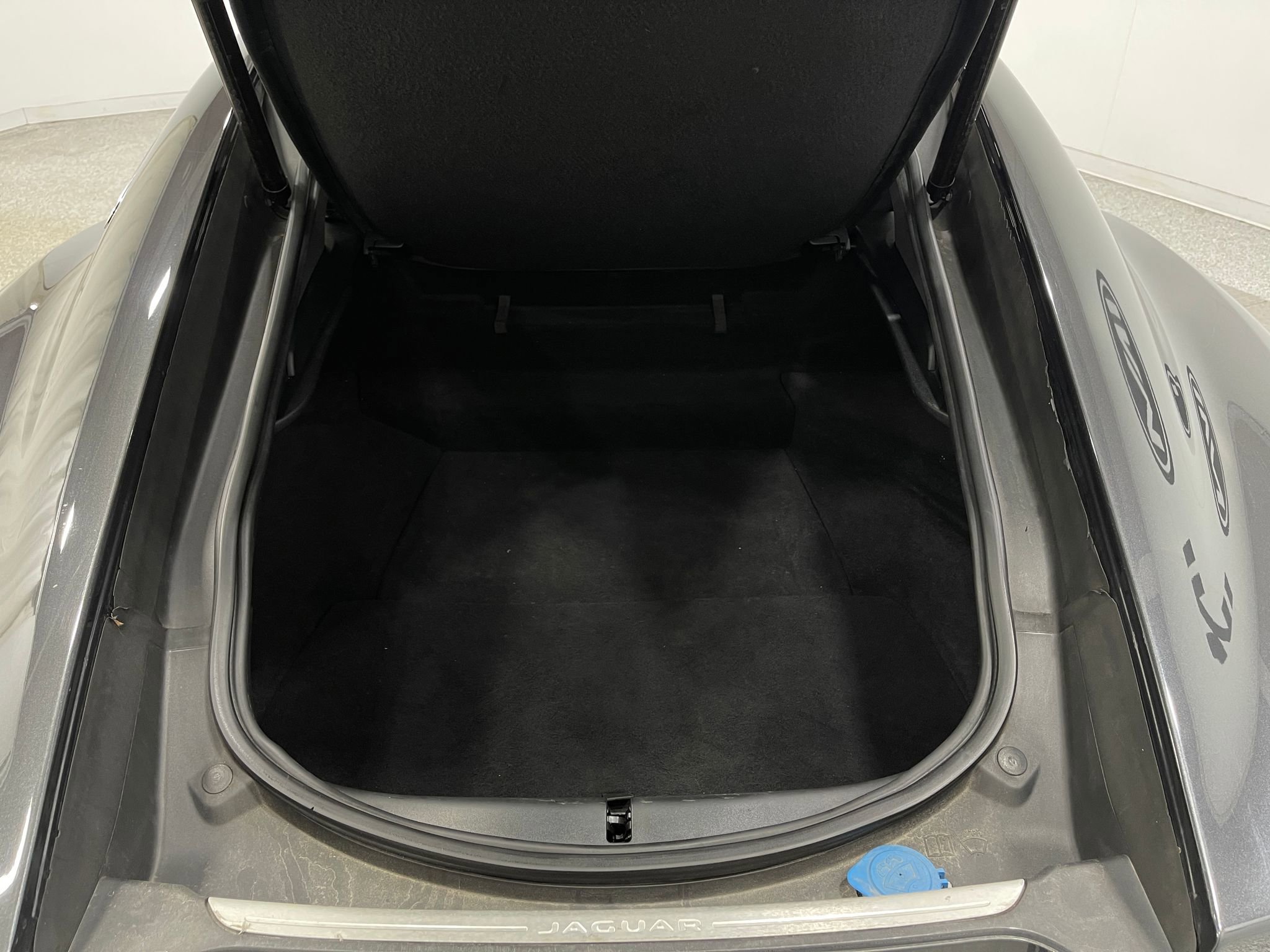 Used 2016 Jaguar F-TYPE S image 25