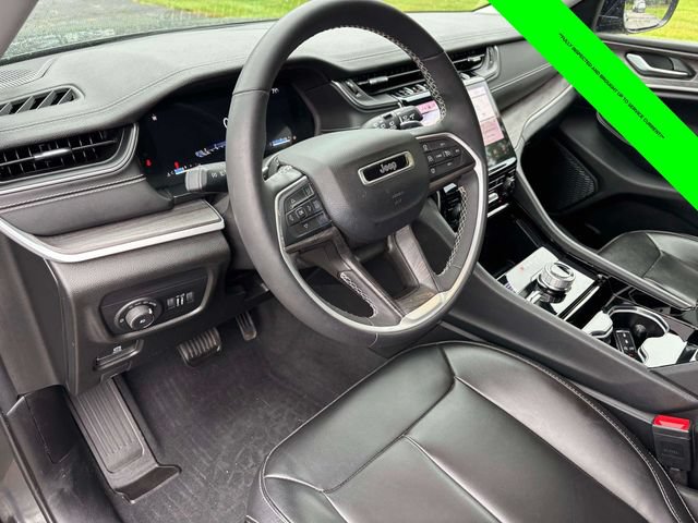 Used 2023 Jeep Grand Cherokee Limited AWD/4WD image 8