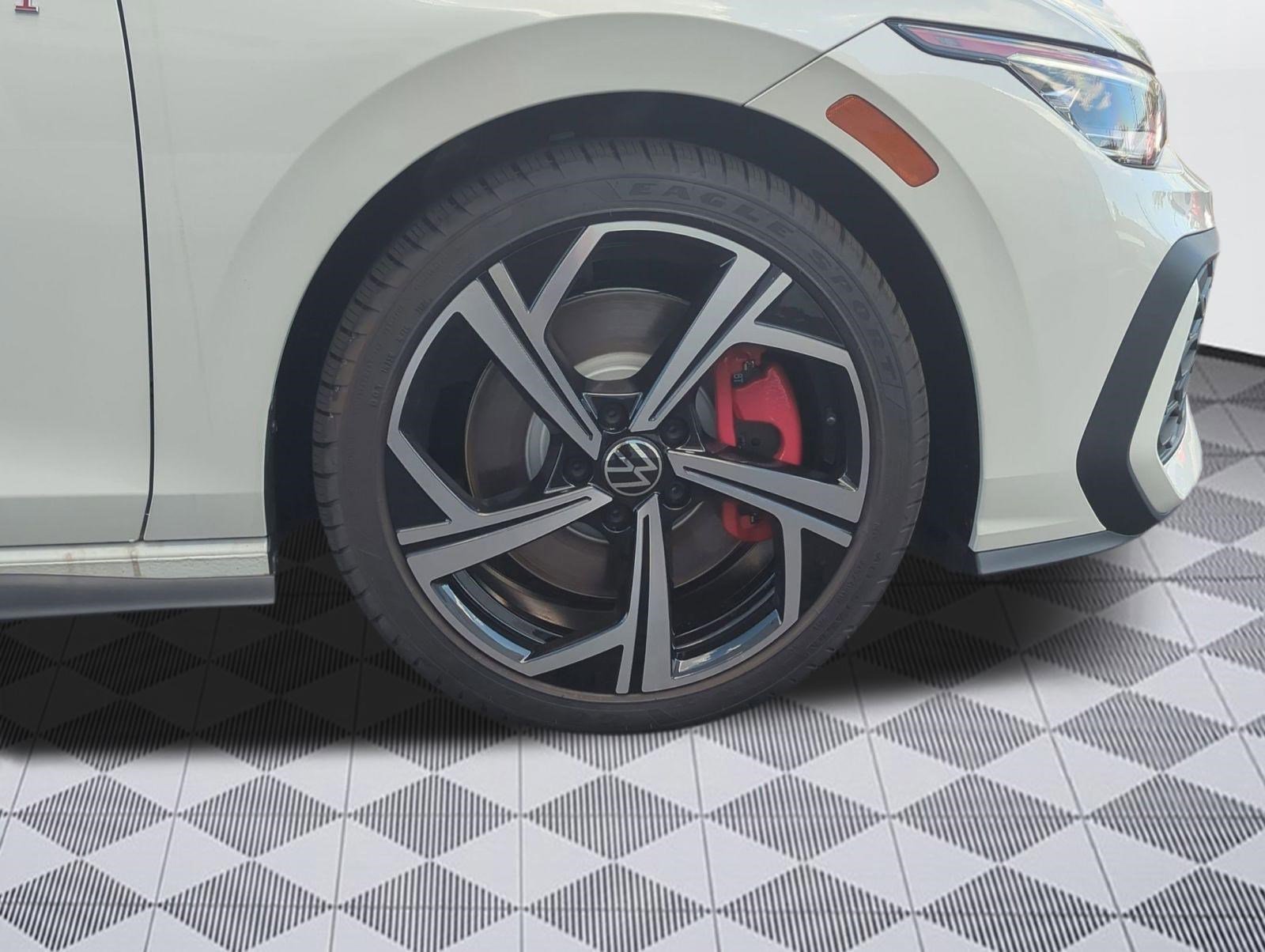 New 2025 Volkswagen GTI SE image 10