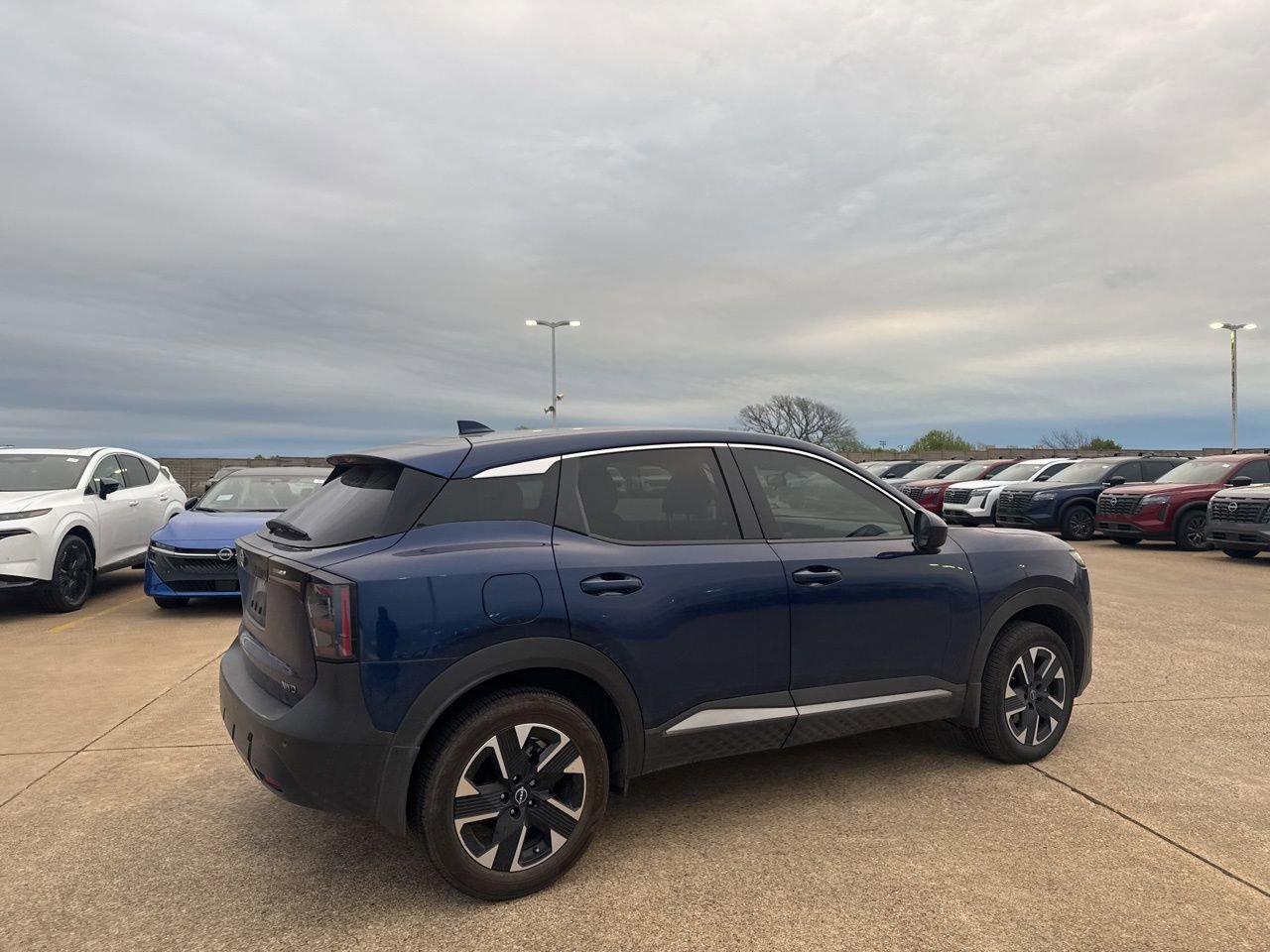Certified 2025 Nissan Kicks SV image 18