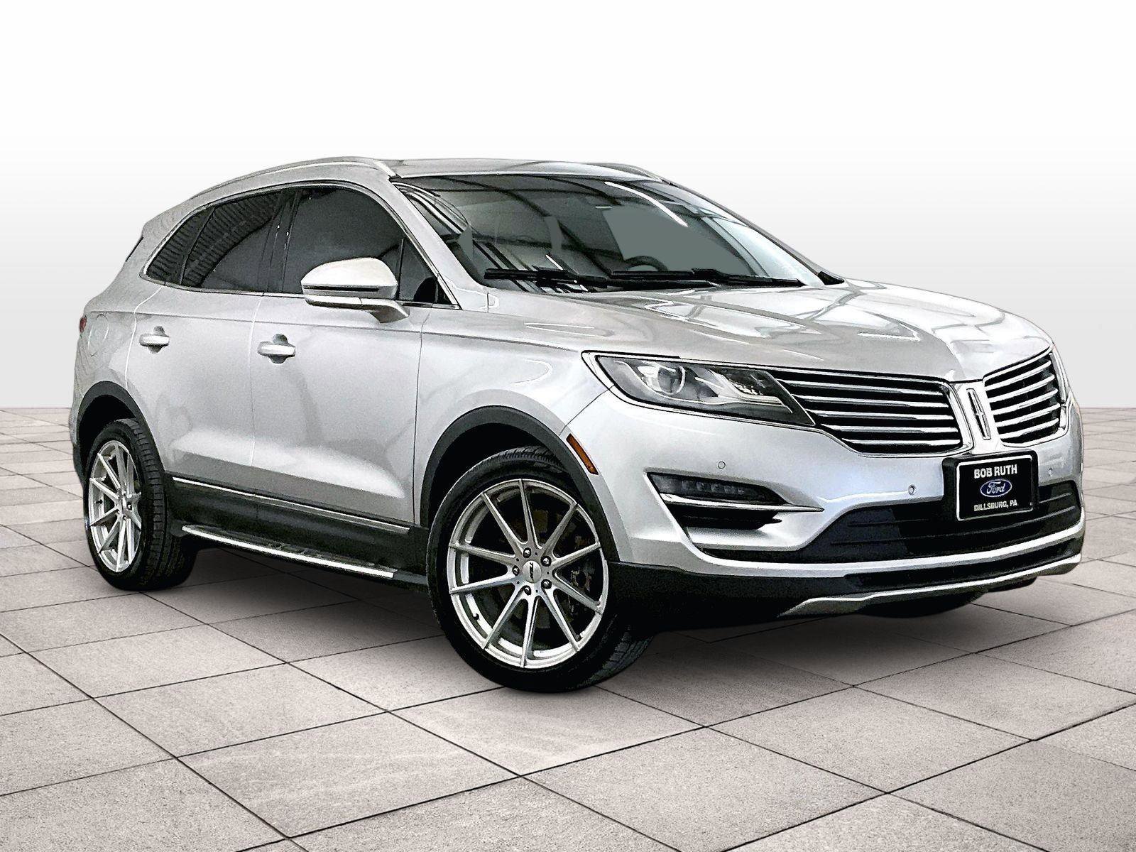 Used 2017 Lincoln MKC Reserve image 2