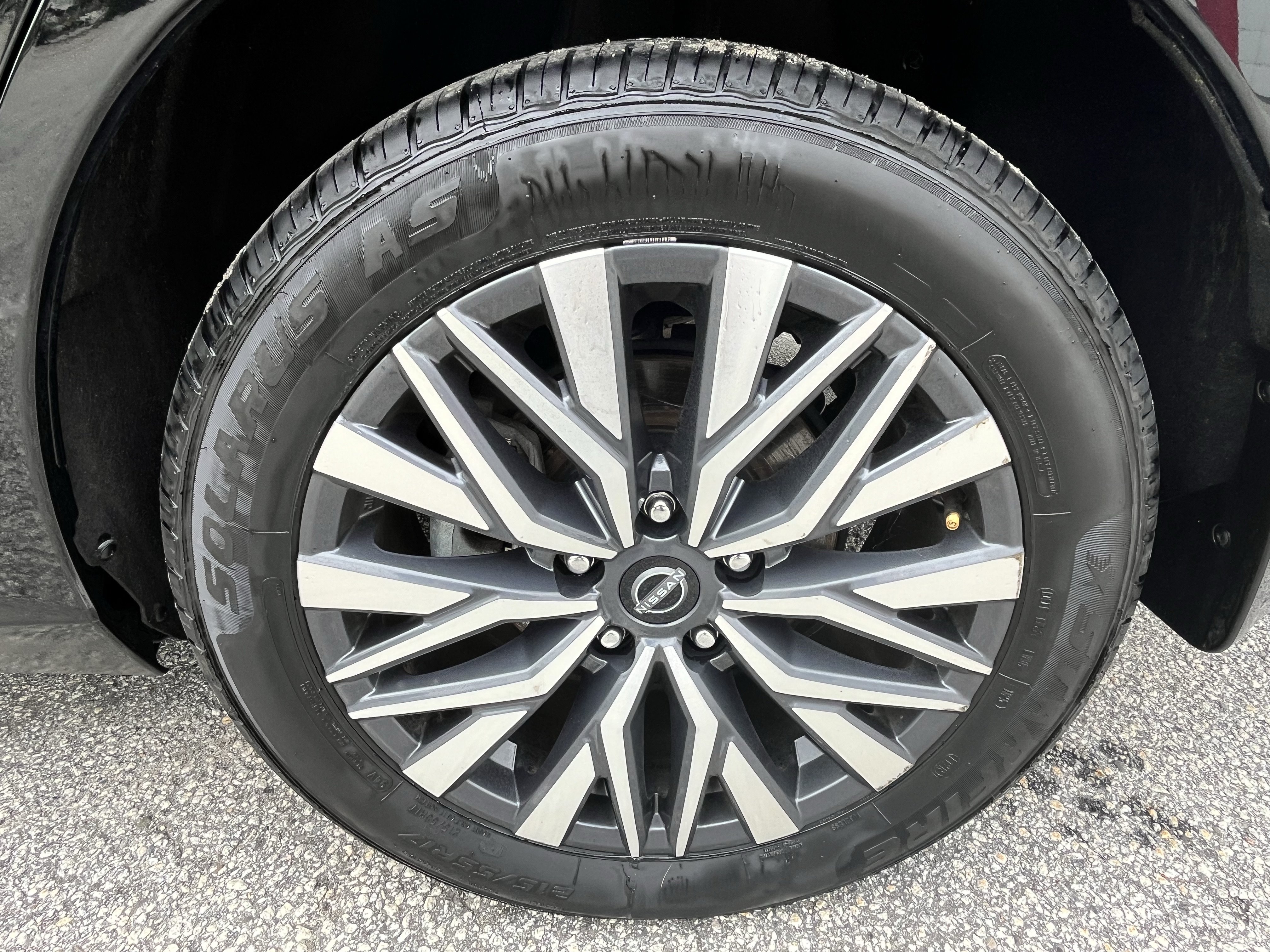Used 2024 Nissan Altima 2.5 SV AWD/4WD image 11