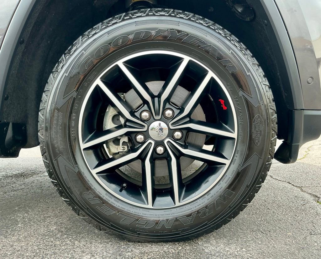 Used 2017 Jeep Grand Cherokee Trailhawk w/ Trailhawk Luxury Group image 21