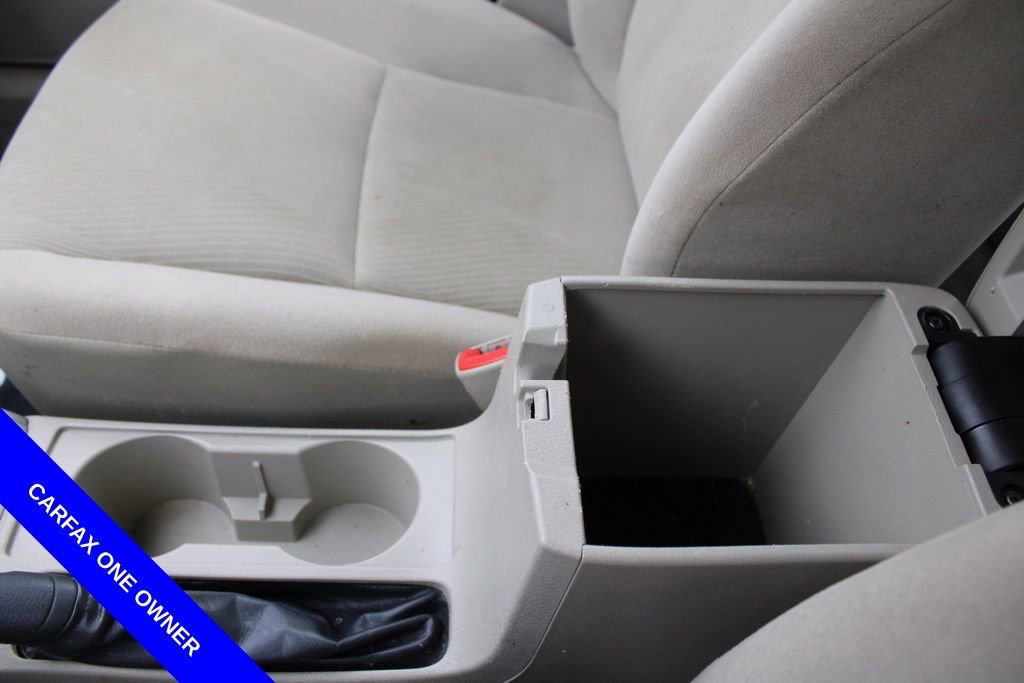 Used 2013 Toyota Corolla LE image 36