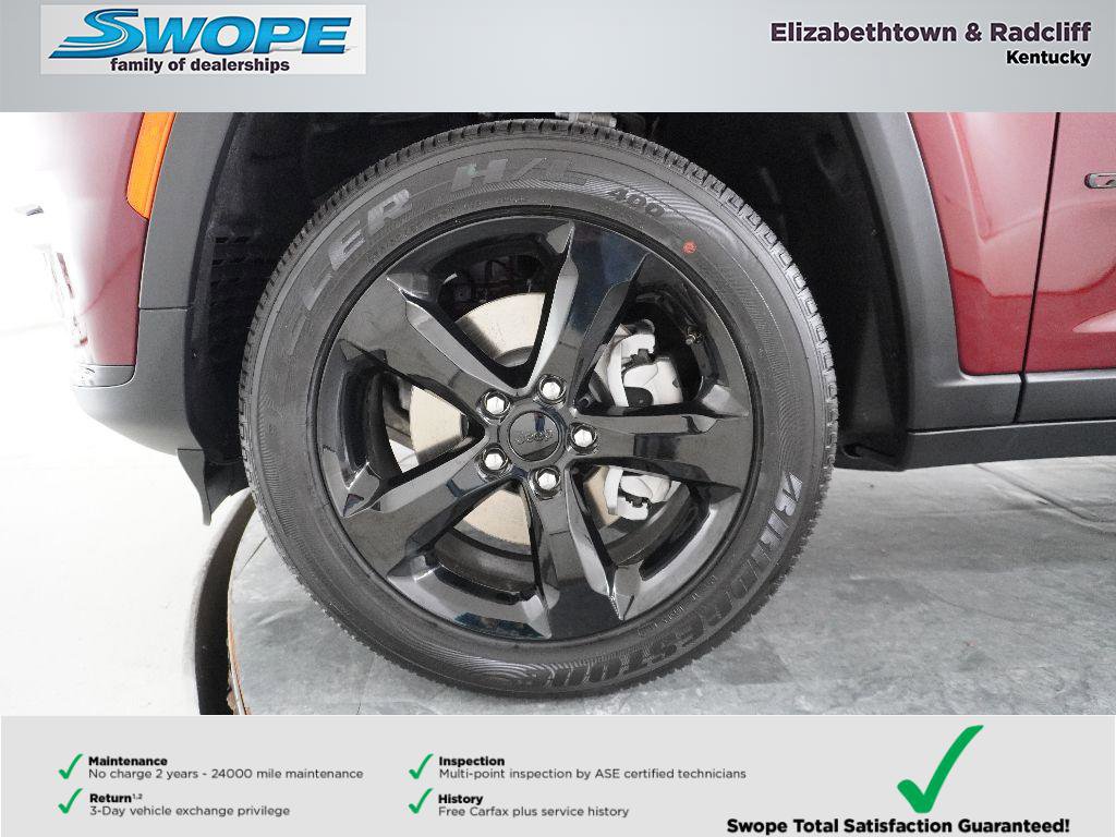 New 2025 Jeep Grand Cherokee L Altitude image 29