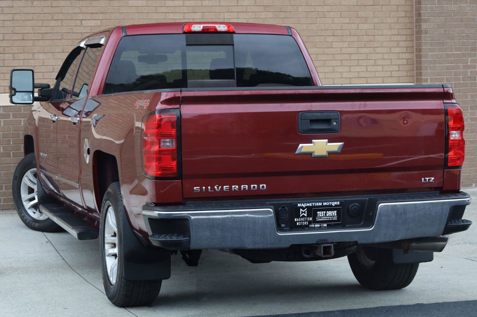 Used 2015 Chevrolet Silverado 1500 LTZ w/ Max Trailering Package AWD/4WD image 10