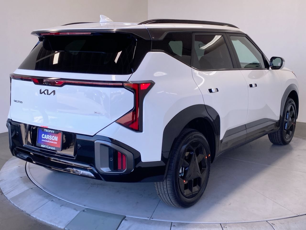 New 2027 Kia Seltos X-Line S w/ X-Line S Premium Package AWD/4WD image 5