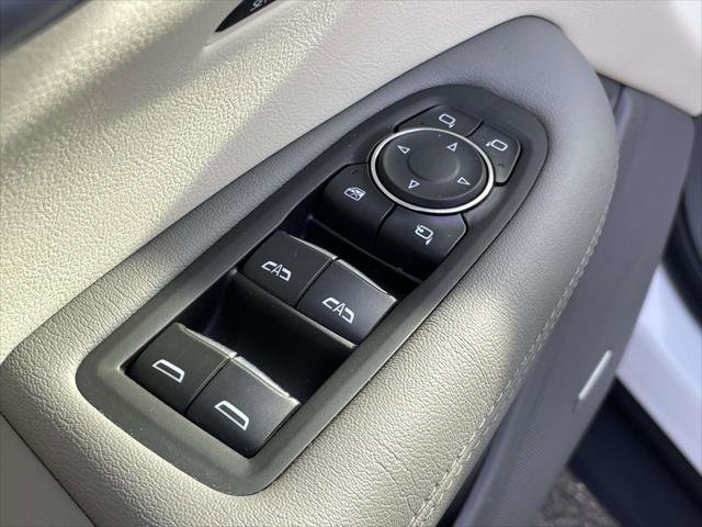 Used 2023 Cadillac XT5 Premium Luxury w/ LPO, Floor Liner Package image 17