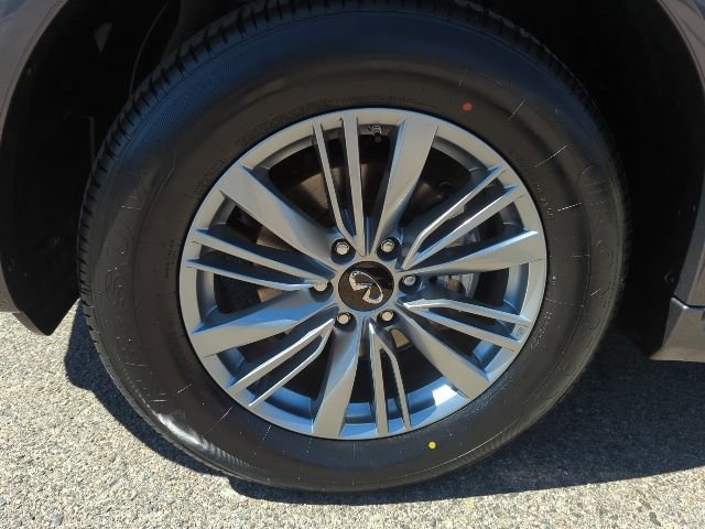 Used 2024 INFINITI QX80 Luxe image 29