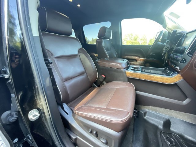 Used 2015 Chevrolet Silverado 2500 High Country w/ Duramax Plus Package AWD/4WD image 27