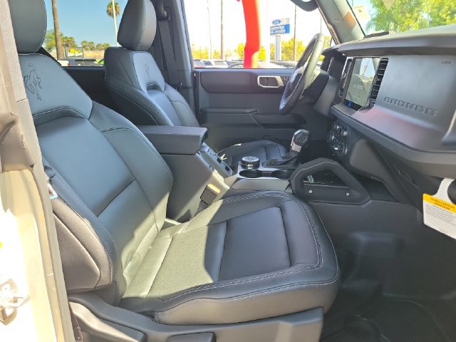 New 2026 Ford Bronco Badlands w/ Sasquatch Package AWD/4WD image 17