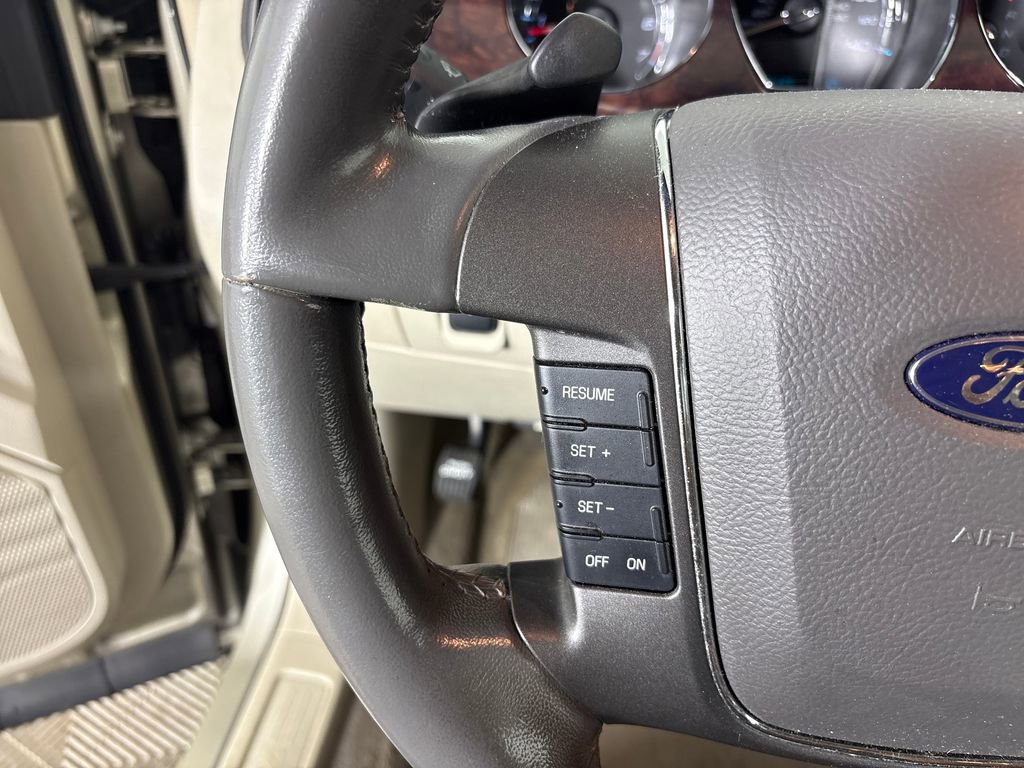 Used 2011 Ford Taurus SEL w/ 201A Rapid Spec Order Code FWD image 17