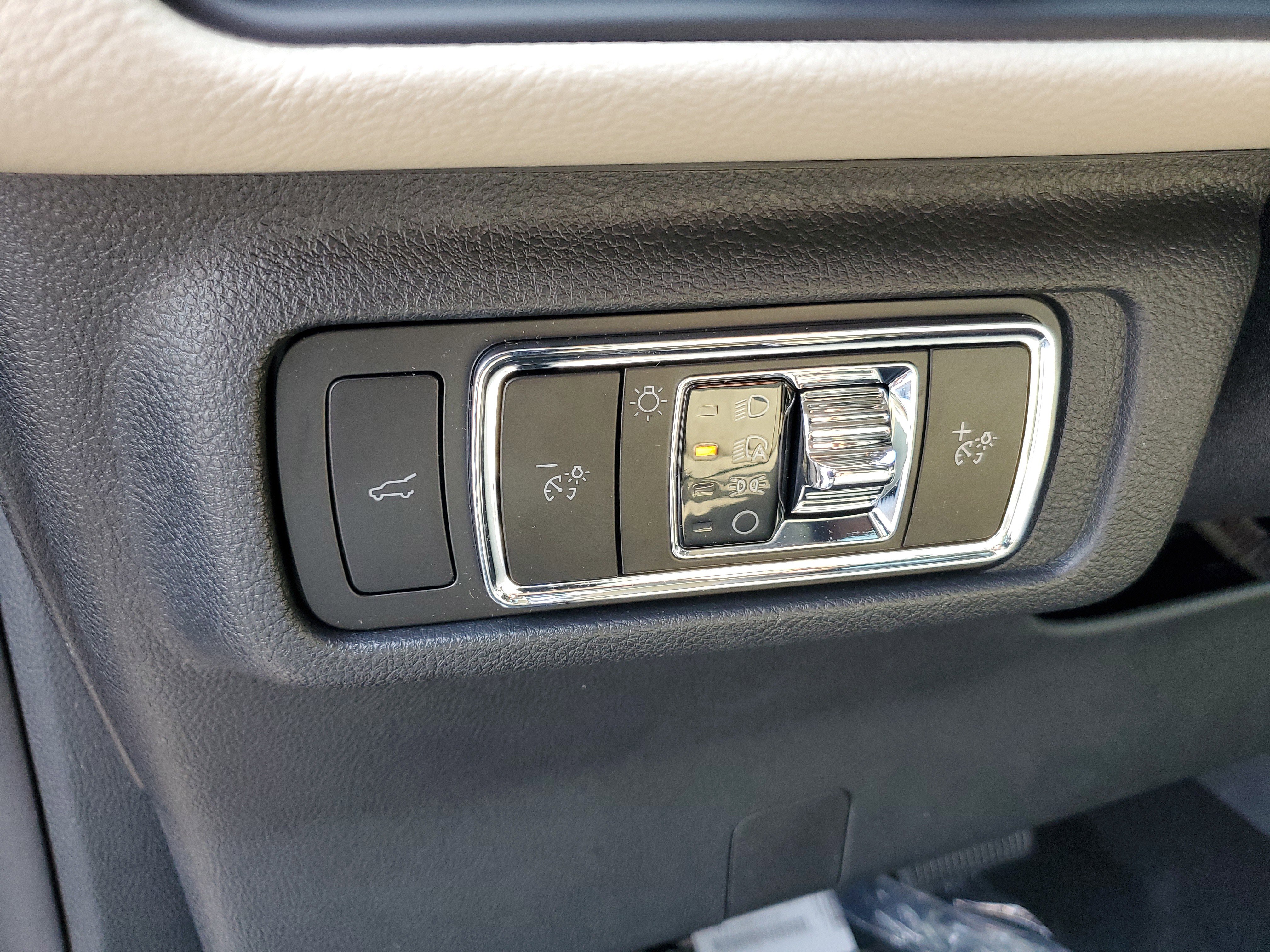 New 2025 Lincoln Corsair Reserve image 14