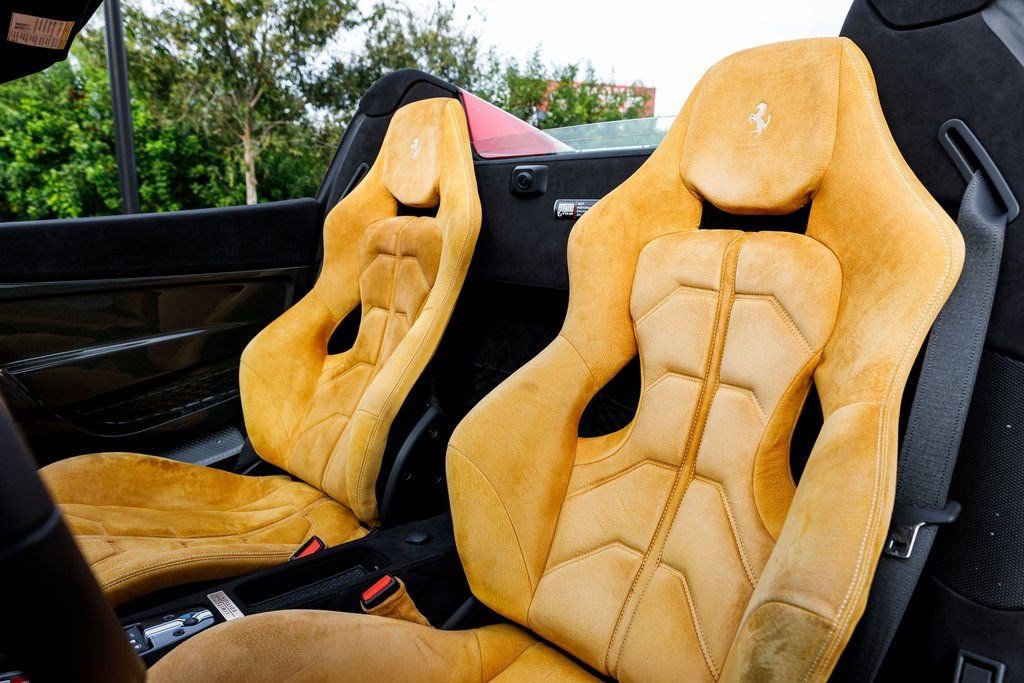 Used 2015 Ferrari 458 Speciale A image 25