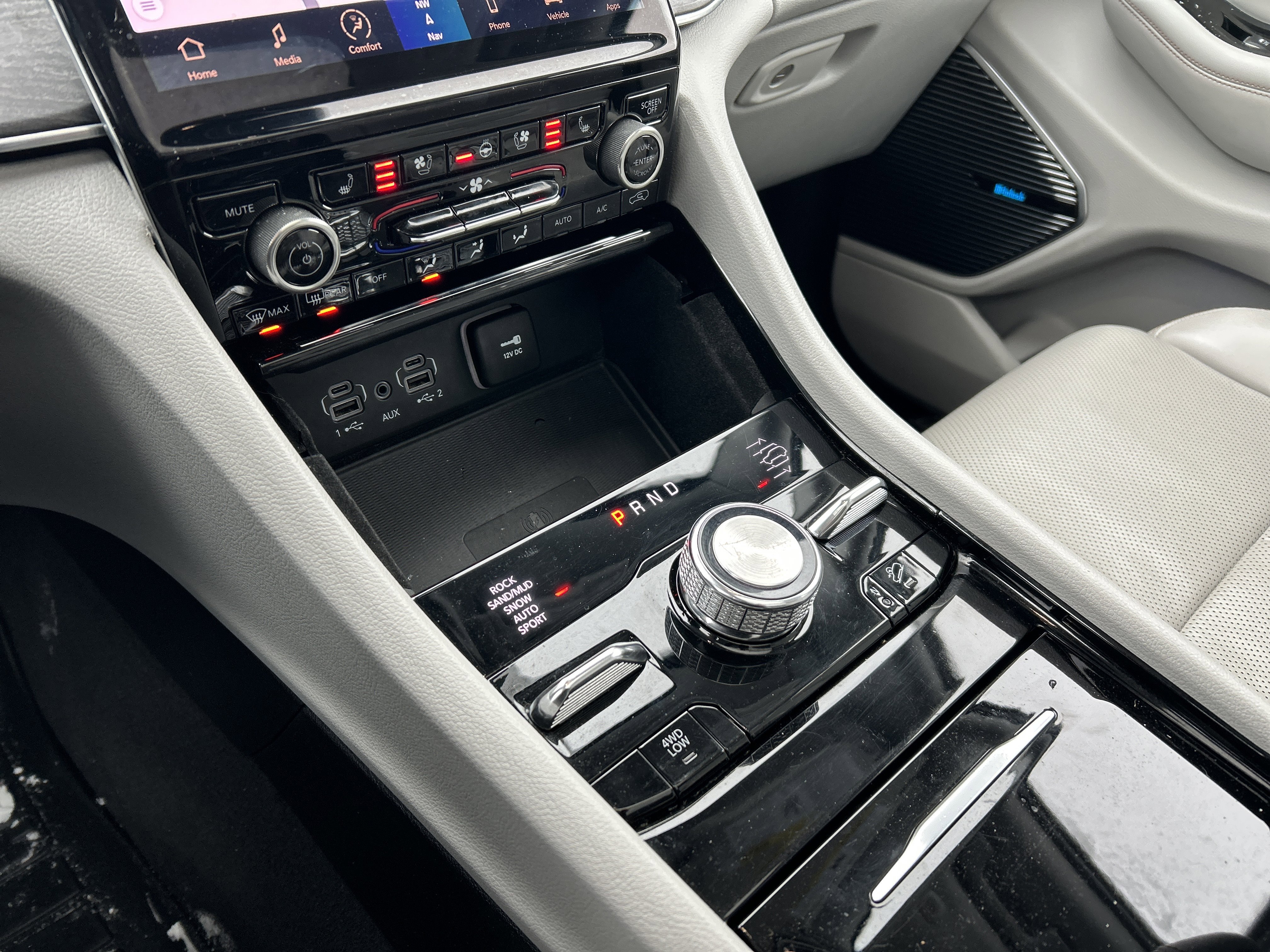 Used 2021 Jeep Grand Cherokee L Overland w/ Advanced Protech Group III image 22