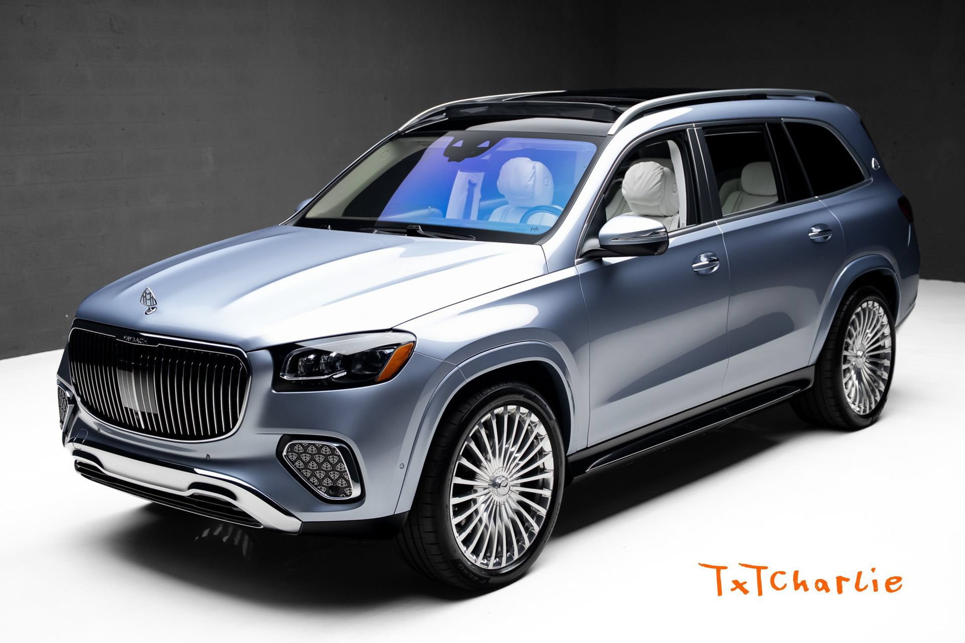 Used 2025 Mercedes-Benz Maybach GLS 600 4MATIC image 1