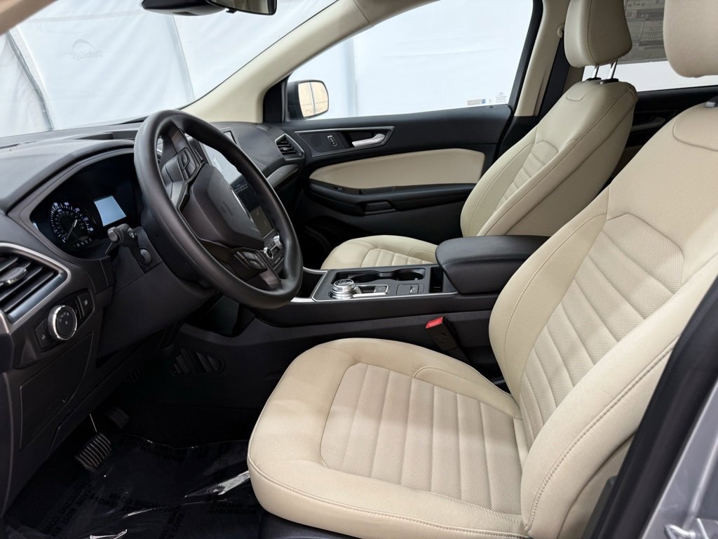 New 2024 Ford Edge SE image 12