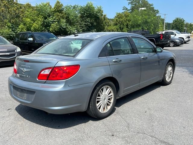 Used 2009 Chrysler Sebring Touring FWD image 5
