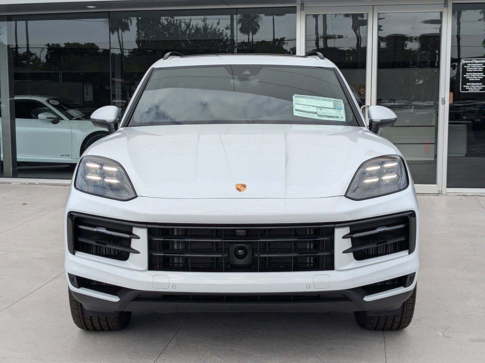 Certified 2025 Porsche Cayenne image 6