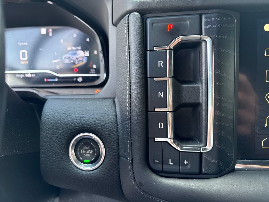 Used 2023 GMC Yukon Denali w/ Max Trailering Package AWD/4WD image 28