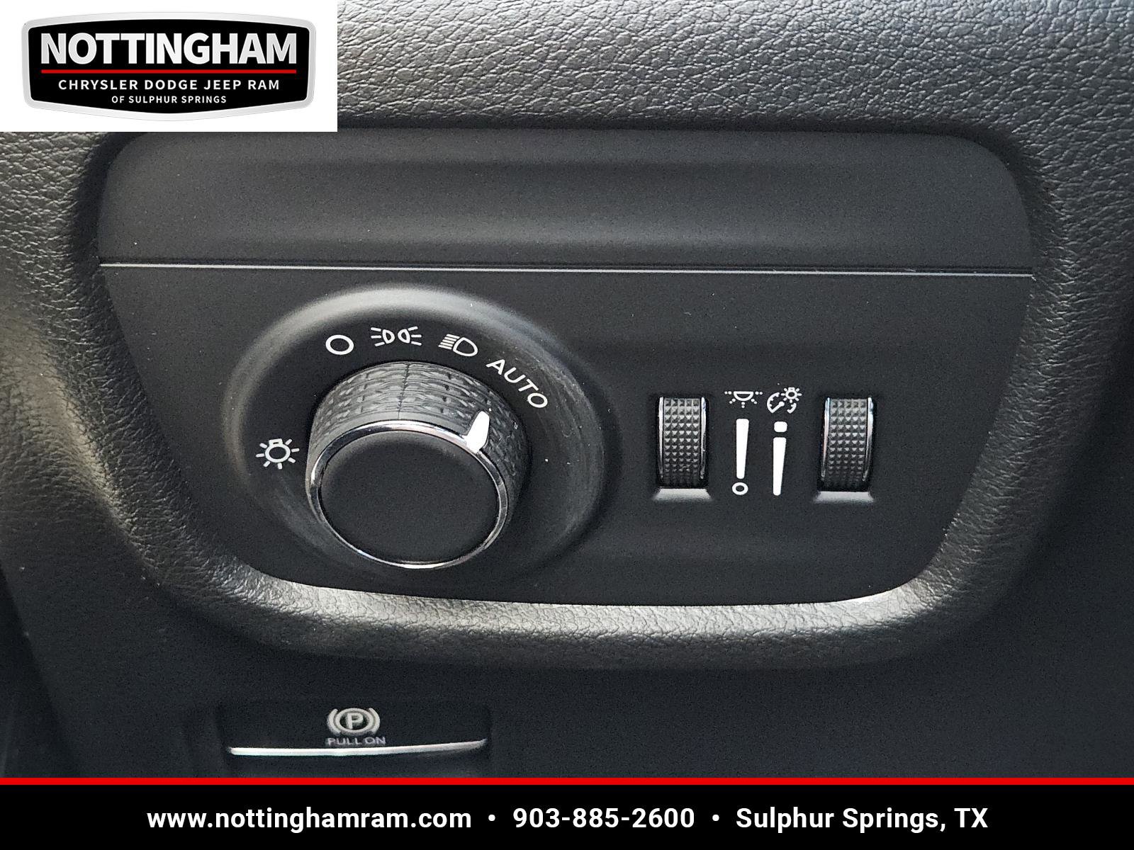 New 2026 Jeep Grand Cherokee L Laredo image 16