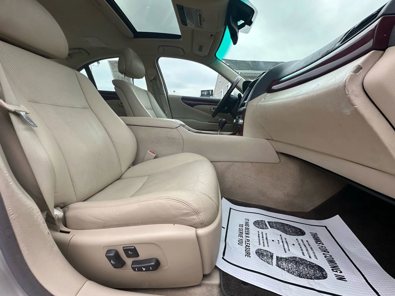 Used 2012 Lexus LS 460 AWD image 17