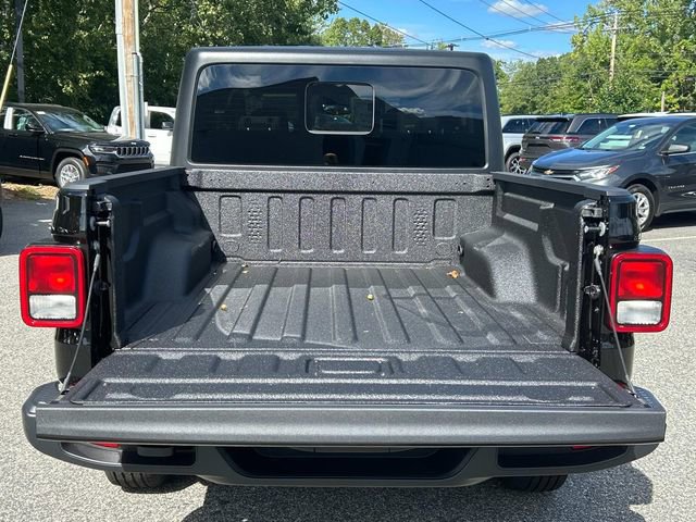 New 2025 Jeep Gladiator Sport image 4