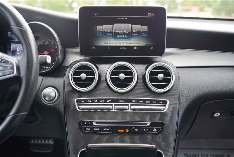 Used 2019 Mercedes-Benz GLC 300 4MATIC Coupe image 60