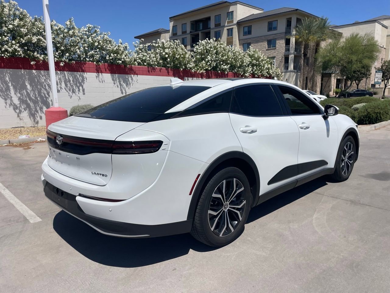 Used 2025 Toyota Crown Limited w/ Carpet Mat Package (TMS) image 3