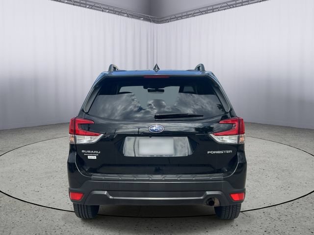 Used 2020 Subaru Forester Premium AWD/4WD image 8