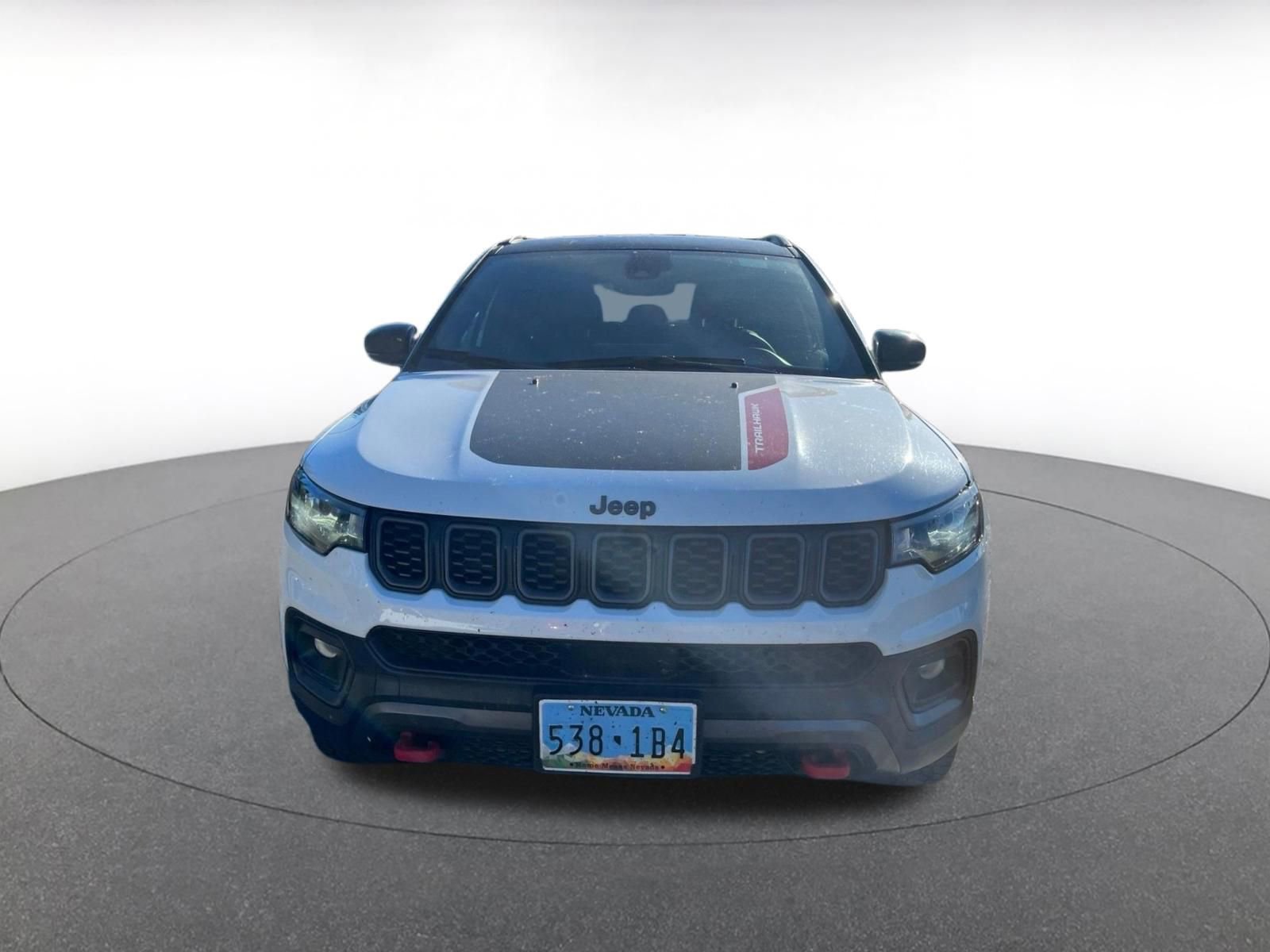 Used 2025 Jeep Compass Trailhawk AWD/4WD image 2