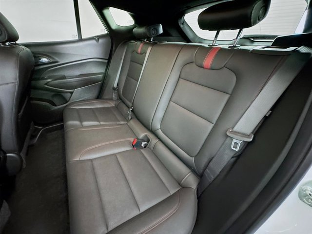 Used 2024 Chevrolet Trax RS w/ Sunroof Package image 23
